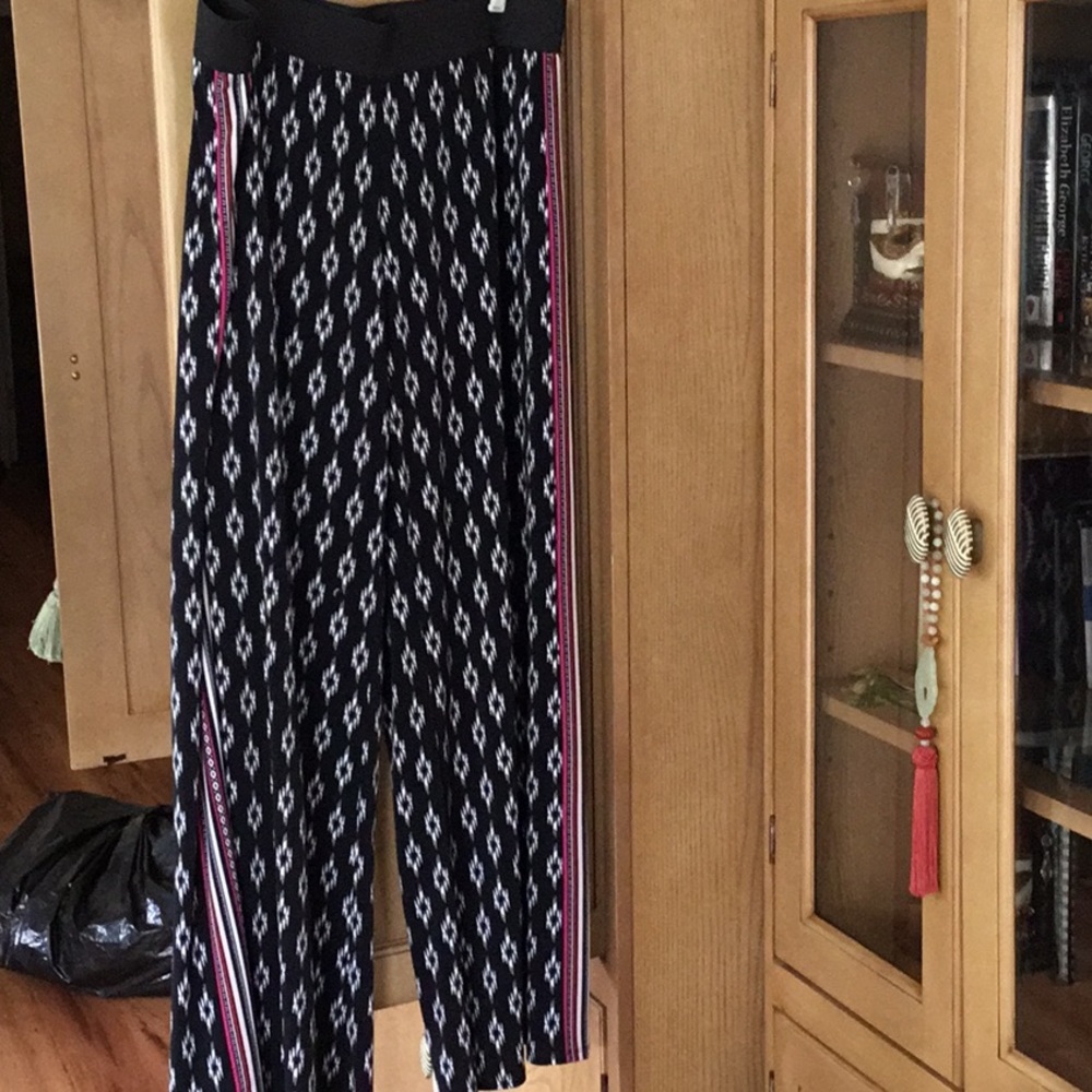 White House/Black Market palazzo pants